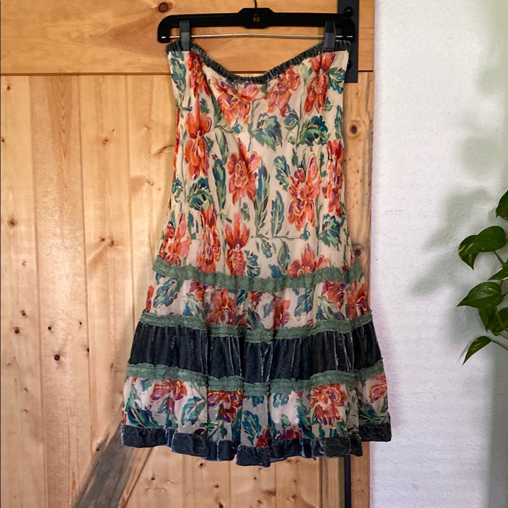 Odille Pink and Green Fit and Flare Midi Skirt Resort - Picture 5 of 6